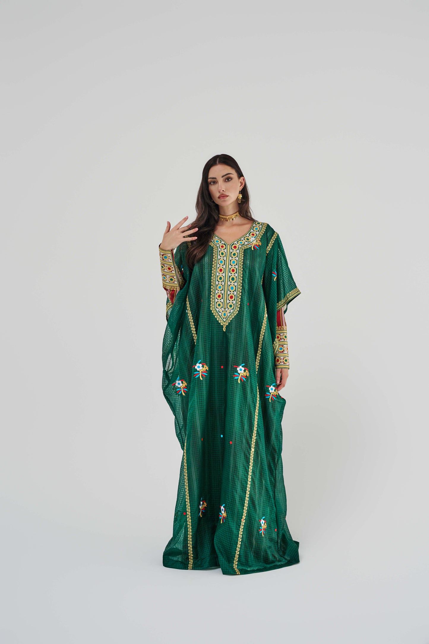 K-353 ثوب بوقفص و كندورة بو نسيعه