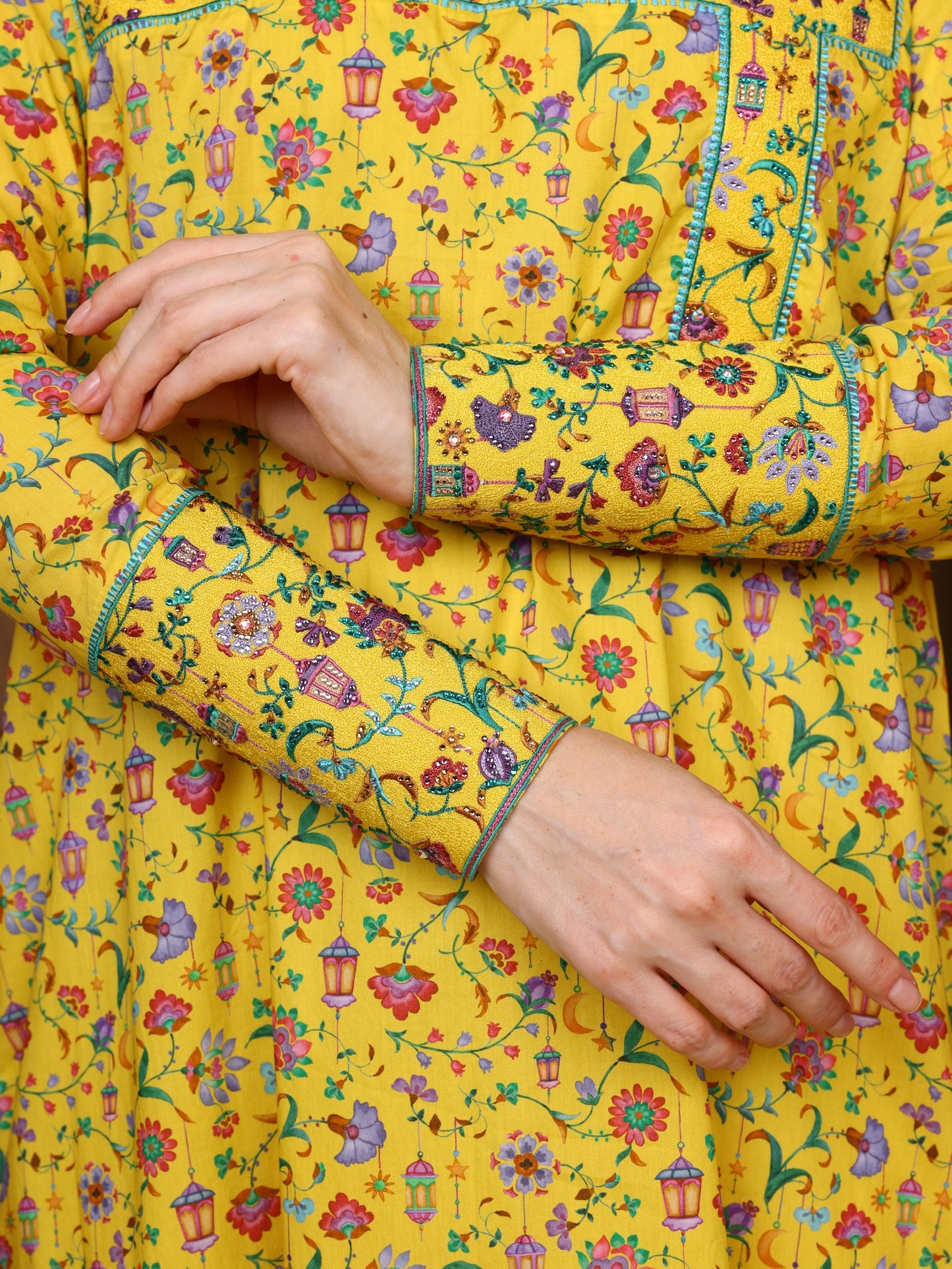 KA-40 طبعة عربية مع فصوص